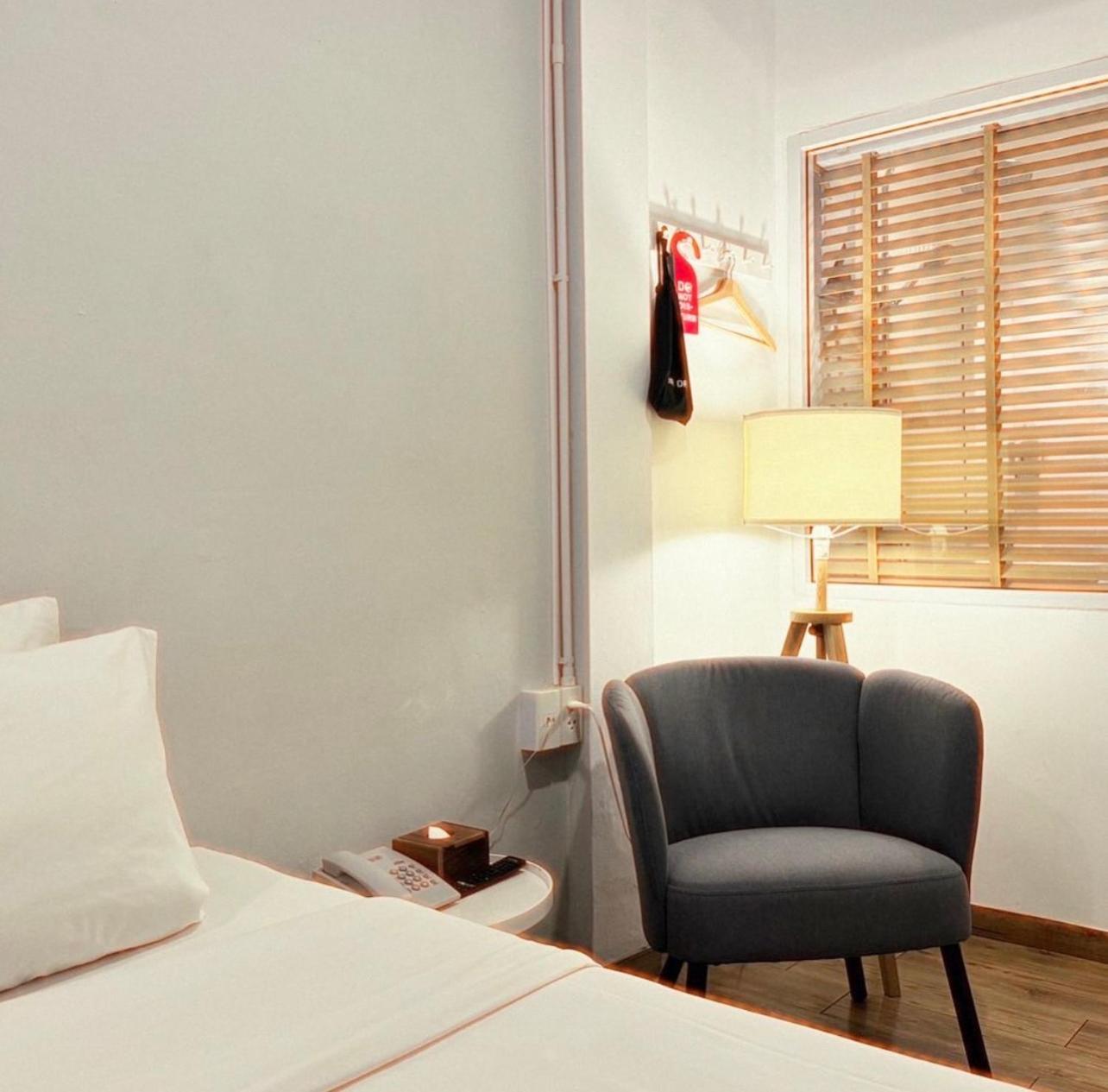 Hotel Papa Bangkok Siriraj Екстер'єр фото