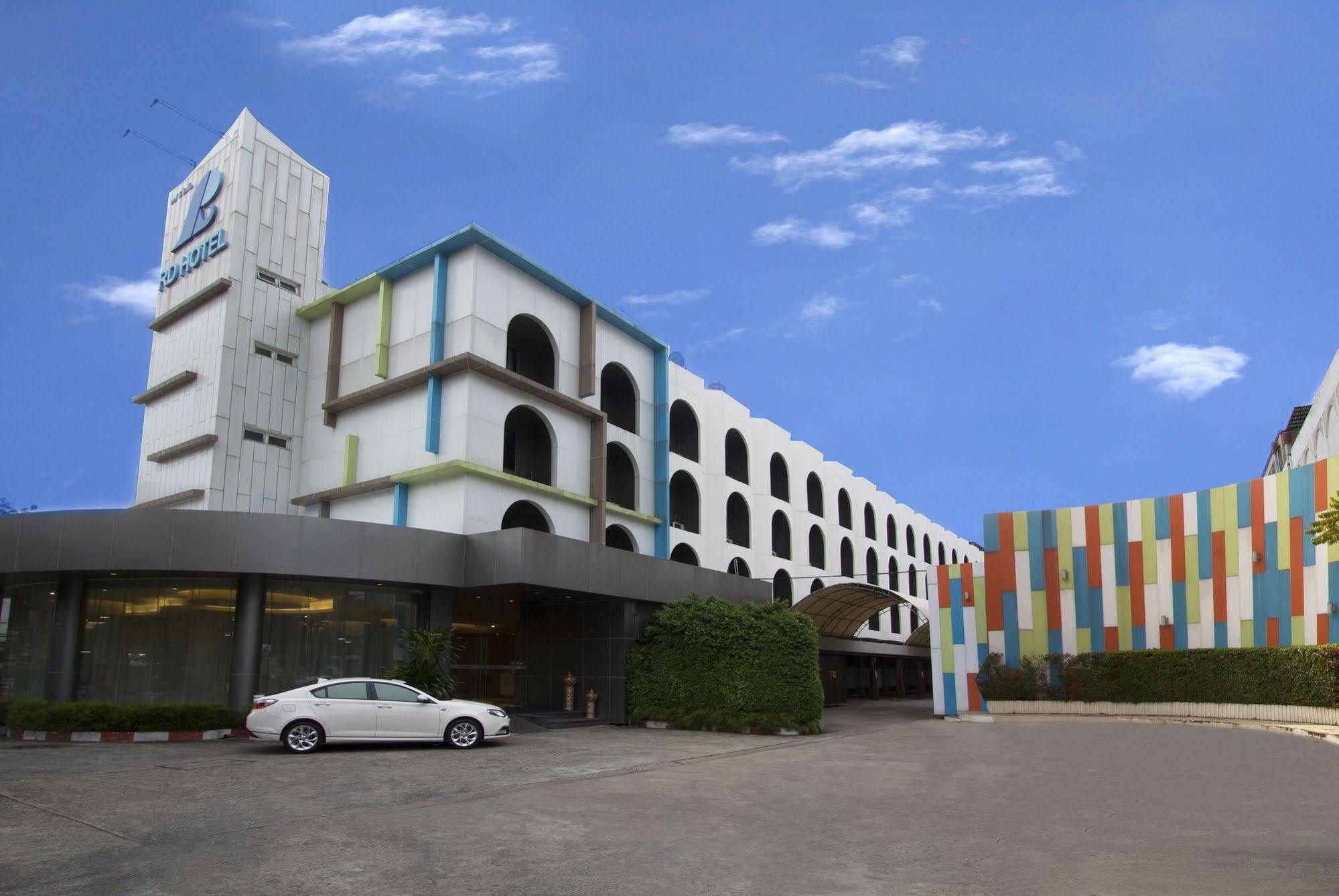 Hotel Papa Bangkok Siriraj Екстер'єр фото